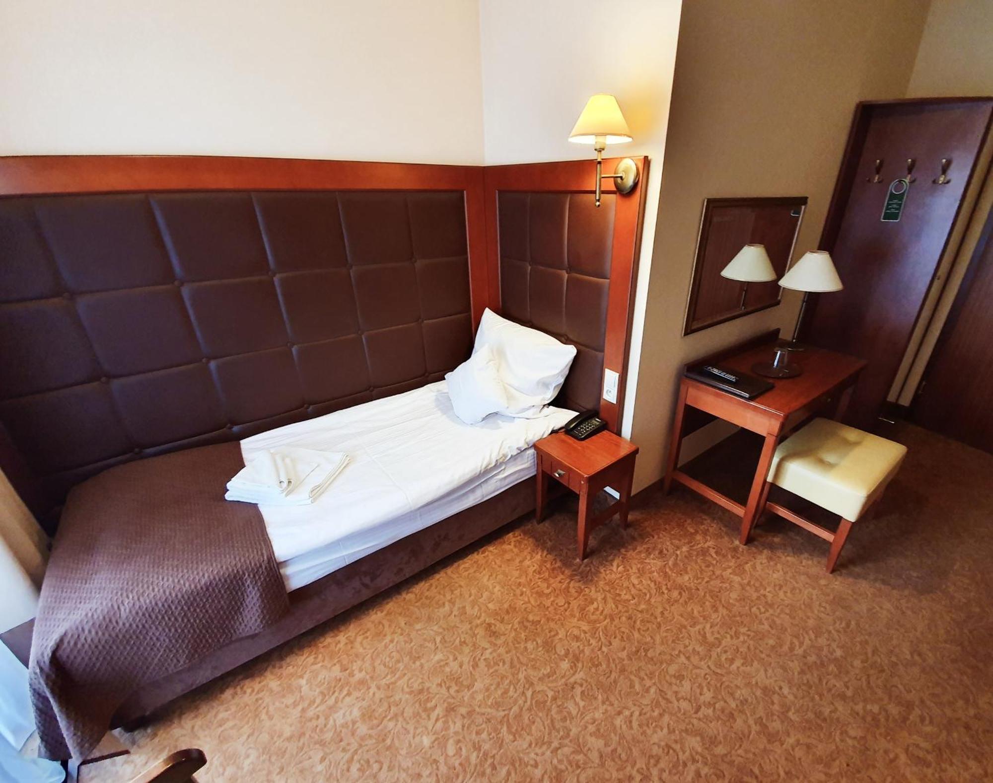 Hotel Gniecki Gdansk Przejazdowo Extérieur photo